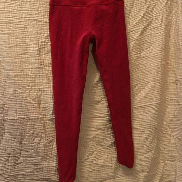 Red Beyond Yoga leggings - Picture 2 of 3